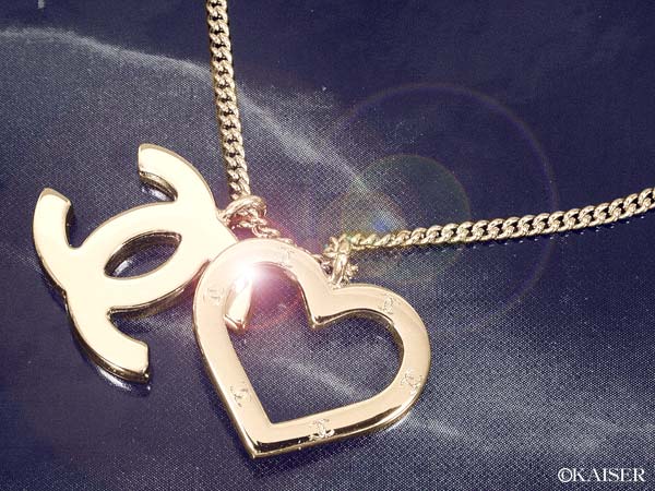 �V���l���iCHANEL�j�^�A�N�Z�T���[�^�l�b�N���X�i�y���_���g�j�^CN/A25430X01060/Z0000�^�n�[�g�E�R���r�E�b�n�b�n�l�b�N���X�i�n�[�g�R���r�R�R�y���_���g�j�^���^���^�C�G���[�E�S�[���h�^�g�b�v���g��