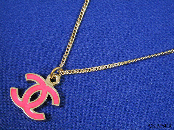 �V���l���iCHANEL�j�^�A�N�Z�T���[�^�l�b�N���X�i�y���_���g�j�^CN/A26816Y02018/Z0058�^�G�b�W���O�b�n�b�n�l�b�N���X�i�G�b�W���O�R�R�y���_���g�j�^���^���^�V���b�L���O�E�s���N�{�C�G���[�E�S�[���h�^�g�b�v���g��