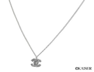 �V���l���iCHANEL�j�^�A�N�Z�T���[�^�l�b�N���X�i�y���_���g�j�^CN/A26983X01060/Z0060�^���C���}�[�N�b�n�b�n�l�b�N���X�i���C���}�[�N�R�R�y���_���g�j�^���^���^�V���o�[�^�g�b�v���c�ɂ���