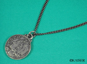 �V���l���iCHANEL�j�^�A�N�Z�T���[�^�l�b�N���X�i�y���_���g�j�^CN/A21846X01060_/Z0060�^�}�h���A�[���b�n�b�n�V���l���l�b�N���X�i�}�h���A�[���R�R�V���l���y���_���g�j�^���^���^�N�����E�V���o�[�^�g�b�v�i�\�j���g��