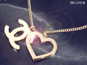 �V���l���iCHANEL�j�^�A�N�Z�T���[�^�l�b�N���X�i�y���_���g�j�^CN/A25430X01060/Z0000�^�n�[�g�E�R���r�E�b�n�b�n�l�b�N���X�i�n�[�g�R���r�R�R�y���_���g�j�^���^���^�C�G���[�E�S�[���h�^�g�b�v