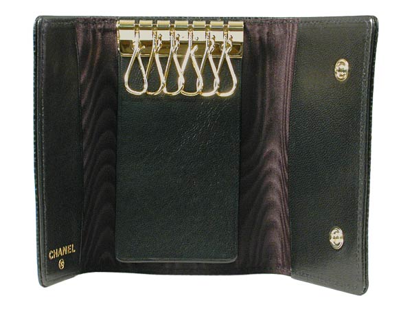 CHANEL�i�V���l���j�^�b�m�`�P�R�T�O�Q�^�U�A�L�[�E�P�[�X�^�L���r�A�E�J�[�t�{�J�[�t�{���^���^�u���b�N�^�J�����i���ʂ���j