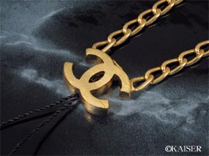 CHANEL�i�V���l���j�^�g�уO�b�Y�i�g�уA�C�e���j�^�b�m�`�Q�P�W�O�O�^�l�b�N�E�^�C�v�g�уX�g���b�v�i�b�n�b�n�g�b�v�E���f���j�^���^���{�i�C�����^�S�[���h�{�u���b�N�^�g�b�v���g��