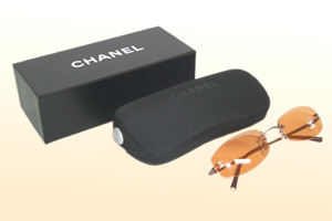 �T���O���X�̃t���[���G���h