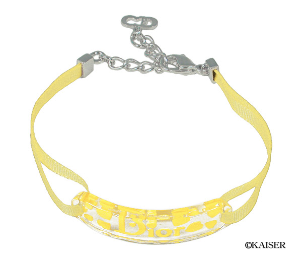 Christian Dior�i�N���X�`�����E�f�B�I�[���j�^�A�N�Z�T���[�^�r�[�`�E���C���^�u���X���b�g�^�v���X�e�B�b�N�{�R�b�g���{���^���^�C�G���[�{�V���o�[�^�S�́i�ォ��j