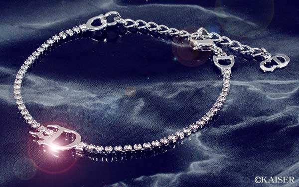 �N���X�`�����E�f�B�I�[���iChristian Dior�j�^�u���X���b�g�^CDD12881�^�t�@�C�A�[�c�E�u���X���b�g�^���^���{���C���X�g�[���^�V���o�[�{�N���A�E���C���X�g�[���^�S�̂��΂ߏォ��