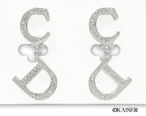 Christian Dior�i�N���X�`�����E�f�B�I�[���j�^�A�N�Z�T���[�^�b�c�c�U�W�W�W�R�^�b�c�X�D�C���O�E�C�������O�^���^���{���C���E�X�g�[���^�V���o�[�^�O�ʂ��g��