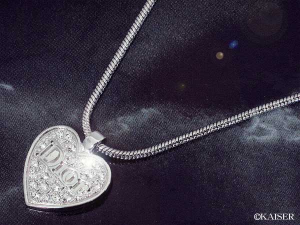 Christian Dior�i�N���X�`�����E�f�B�I�[���j�^�A�N�Z�T���[�^�b�c�c�Q�X�R�S�X�^���C���X�g�[���E�I���E�n�[�g�E�l�b�N���X�i���C���X�g�[���I���n�[�g�y���_���g�j�^���^���{�N���X�^���E�K���X�^�V���o�[�{�N���A�^�g�b�v���g��