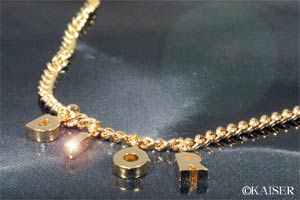 Christian Dior�i�N���X�`�����E�f�B�I�[���j�^�A�N�Z�T���[�^�l�b�N���X�^�b�c�c�Q�X�W�T�W�^�X�D�C���O�E�l�b�N���X�^���^���^�S�[���h �^�g�b�v��������