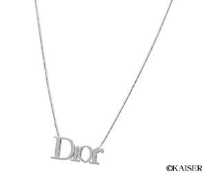 �N���X�`�����E�f�B�I�[���iChristian Dior�j�^�A�N�Z�T���[�^CDD29929�^�l�[���E���S�E�l�b�N���X�i�l�[�����S�y���_���g�j�^���^���^�V���o�[ �^�g�b�v���c�ɂ����
