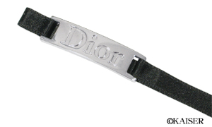 Christian Dior�i�N���X�`�����E�f�B�I�[���j�^�b�c�c�P�Q�X�Q�Q�^�v���[�g�t���g�уX�g���b�v�^���^���{�V���N�E�T�e���^�V���o�[�{�u���b�N�^�v���[�g���̊g��