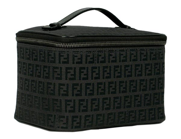 FENDI�i�t�F���f�B�j�^�Y�b�L�[�m�^�e�c�W�m�O�O�O�S�^�o�b�O�^�o�j�e�B�^�W���K�[�h�{�J�[�t�{���^���^�u���b�N�^���΂�