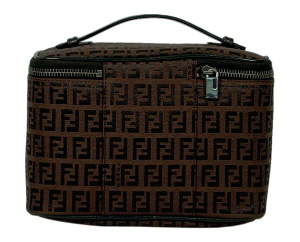 FENDI�i�t�F���f�B�j�^�Y�b�L�[�m�^�e�c�W�m�O�O�O�S�^�o�b�O�^�o�j�e�B�^�W���K�[�h�{�J�[�t�{���^���^�u���b�N�{�_�[�N�E�u���E���^���