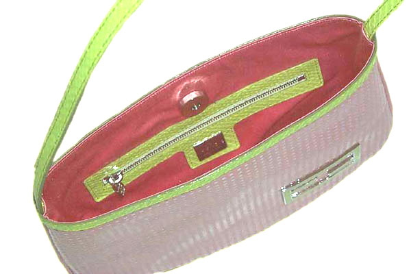 ���F���j�E���C���E�Z�~�E�V�����_�[