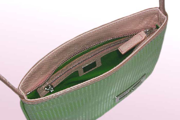 ���F���j�E���C���E�Z�~�E�V�����_�[