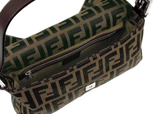 FENDI�i�t�F���f�B�j�^�Y�b�J�^�o�b�O�^�o�Q�b�g�^�W���K�[�h�{�J�[�t�^�u���E���^�J����