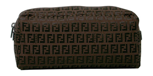 FENDI�i�t�F���f�B�j�^�Y�b�L�[�m�^�e�c�V�m�O�O�Q�R�^�|�[�`�^�W���K�[�h�{�J�[�t�{���^���^�u���b�N�{�_�[�N�E�u���E���^�O��