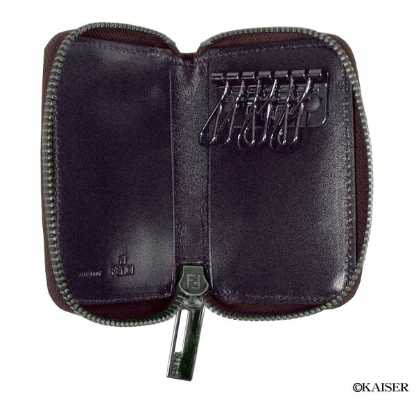 FENDI�i�t�F���f�B�j�^�L�[�E�P�[�X�^�Y�b�J�^���E���h�E�t�@�X�i�[�t���U�A�L�[�E�P�[�X�^�u���E���^�J����