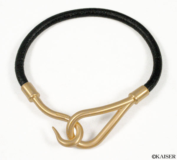 HERMES�i�G�����X�j�^�A�N�Z�T���[�^�u���X���b�g�^�W�����{�E�u���X���b�g�^�J�[�t�{���^���^�u���b�N�{�}�b�g�E�S�[���h�^�ォ��