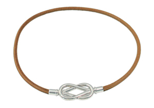 HERMES�i�G�����X�j�^�A�N�Z�T���[�^�`���[�J�[�^�A�^���E�`���[�J�[�^�J�[�t�{���^���^�i�`�������{�V���o�[�^�S��