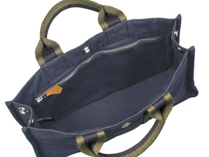 HERMES�i�G�����X�j�^�o�b�O�^�g�l�P�O�O�V�T�S�l�^�T�b�N�E�t�[���E�g�D�o�l�^�R�b�g���E�L�����o�X�^�J�o�i�l�C�r�[�j�^�J����