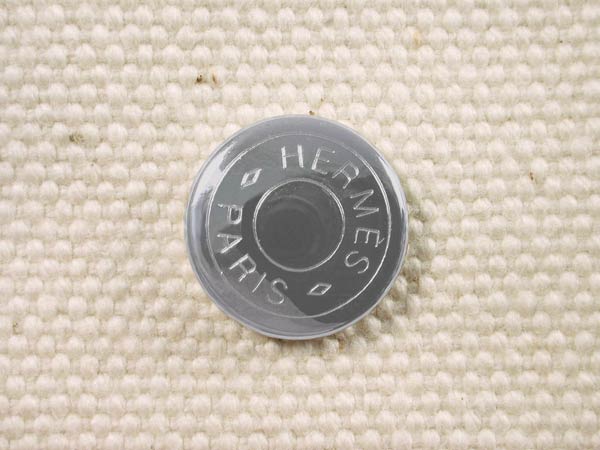 HERMES�i�G�����X�j�^�o�b�O�^�{���{���^�R�b�g���E�L�����o�X�^�u���b�N�~�z���C�g�^���ʂ̃{�^�����g��