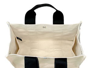 HERMES�i�G�����X�j�^�o�b�O�^�{���{���^�R�b�g���E�L�����o�X�^�u���b�N�~�z���C�g�^�J����