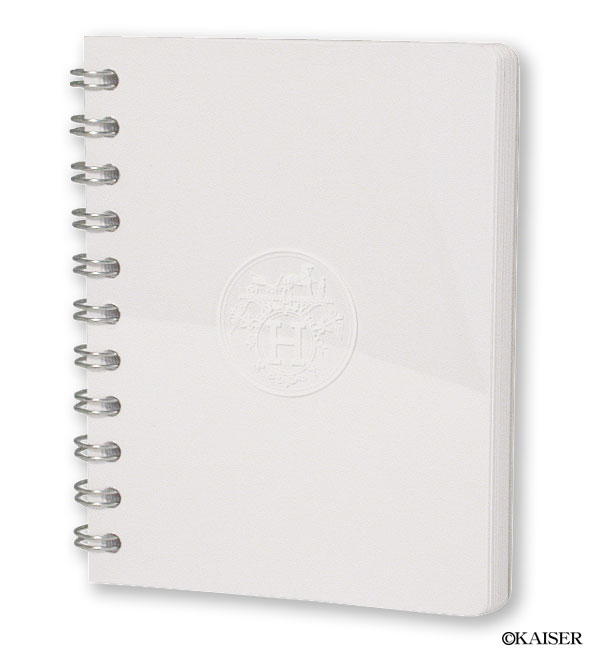 HERMES�i�G�����X�j�^�g�l�O�R�U�X�W�U�b�j�^�A�W�F���_�i�蒠�j�J�o�[�����t�B���^�g�S�^�I�����W�^���t�B���̑O��