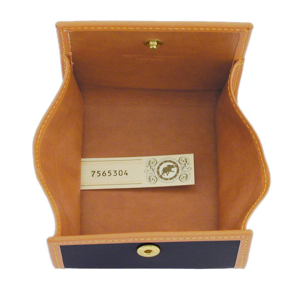 HUNTING WORLD�i�n���e�B���O�E���[���h�j�^���z�i�T�C�t/�����Ӂj�^�R�C���E�P�[�X�i���K����j�^�o�`���[�E�N���X�{�J�[�t�^�l�C�r�[�E�u���[�{�i�`�������E���U�[�^�J����