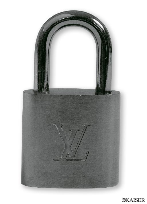 LOUIS VUITTON�i���C�E���B�g��/���C���B�g��/���C�E�r�g��/���C�r�g���j�^�A�N�Z�T���[�^�p�h���b�N�i��/�J�M/�����j�^�k�u�l�P�O�O�O�V�^�N�����E�V���o�[�E�p�h���b�N�i�N�����V���o�[�p�h���b�N�j�i��/�J�M/�����j�^�N�����E�V���o�[�^���̑O��