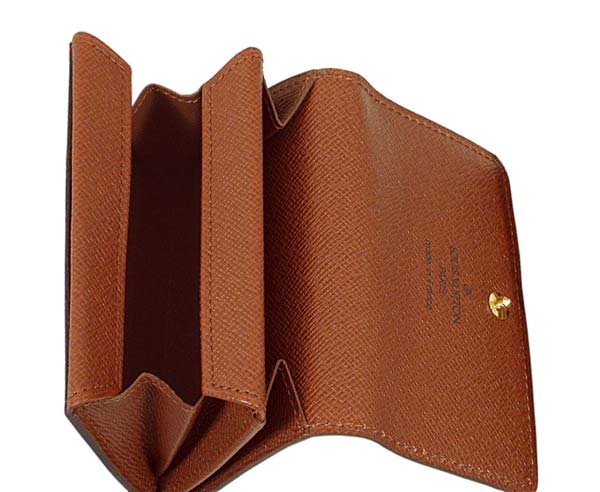 LOUIS VUITTON�i���C�E���B�g��/���C�E�r�g��/���C���B�g��/���C�r�g���j�^���m�O�����^���z�i�T�C�t/�����Ӂj�^�k�u�l�U�P�X�R�O�^�R�C���E�P�[�X�i���K����j�^���m�O�����E�L�����o�X�{���^���^�J�����i�΂ߏォ��j