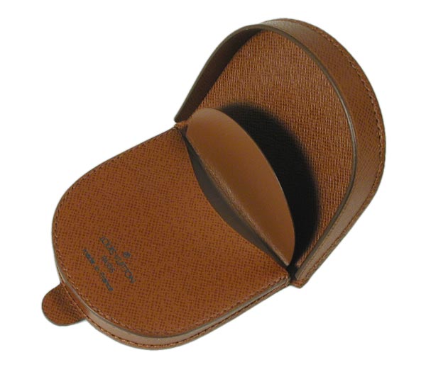 LOUIS VUITTON�i���C�E���B�g��/���C�E�r�g��/���C���B�g��/���C�r�g���j�^���m�O�����^���z�i�T�C�t/�����Ӂj�^�k�u�l�U�P�X�U�O�^�R�C���E�P�[�X�i���K����j�^���m�O�����E�L�����o�X�{���^���^�J����