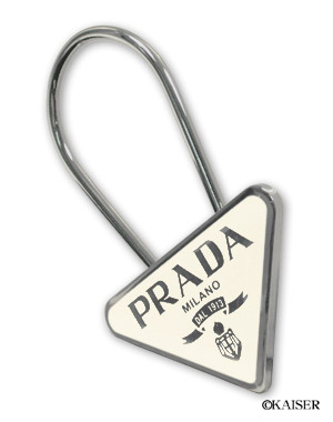 PRADA�i�v���_�j�^�L�[�E�����O�^�o�c�l�V�P�R�^���^���^�a�h�`�m�b�n�i�z���C�g�j�{�V���o�[�^�E�΂߂���